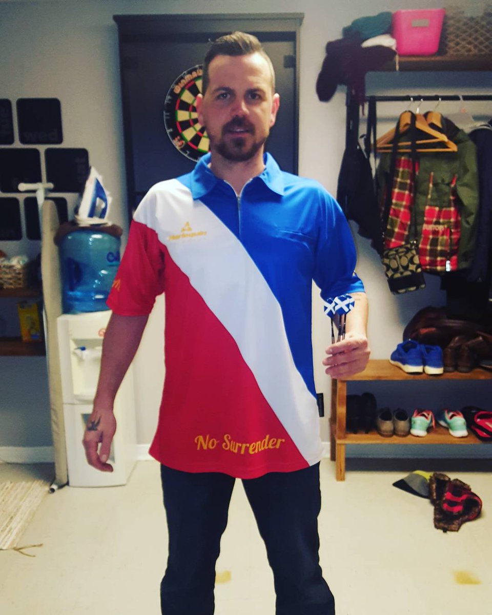 Marcothegreat82's tweet photo. Another massive thanks to @HarlequinSports #darts #canada https://t.co/lsMAAm2dV3