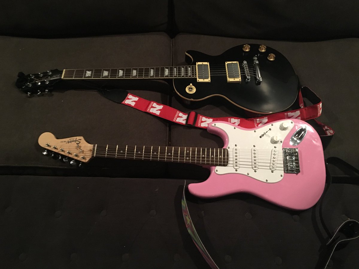 mason_sanwick's tweet photo. 50 rt’s I’ll use this 3/4 size small pink guitar for SI’s show at Lewis central. 75 for ATSC’s show too https://t.co/8PsyHaY5J4