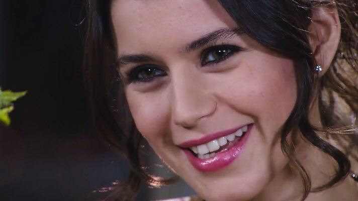 Minha bebê Beren tá de aniversário hj aaaaaaaaa HAPPY BIRTHDAY BEREN SAAT 