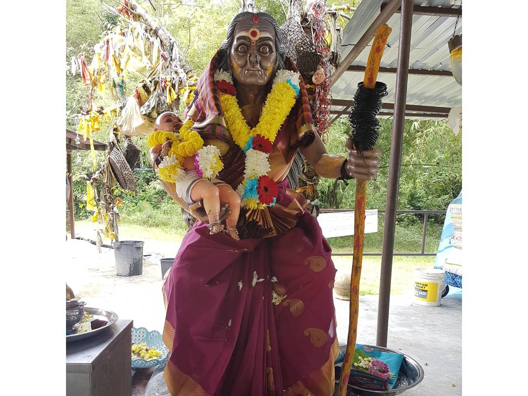 DurgaDeviVijay's tweet photo. 'One of my wishlist for 2018 was to go to this temple. Not by temple tour but on my own.Planning for the trip was not easy but it was definitely worth it. Ever since I saw this picture of AachiMa on FB,I was already planning to go and see her there and to do prayers for her. https://t.co/4wb936dphc
