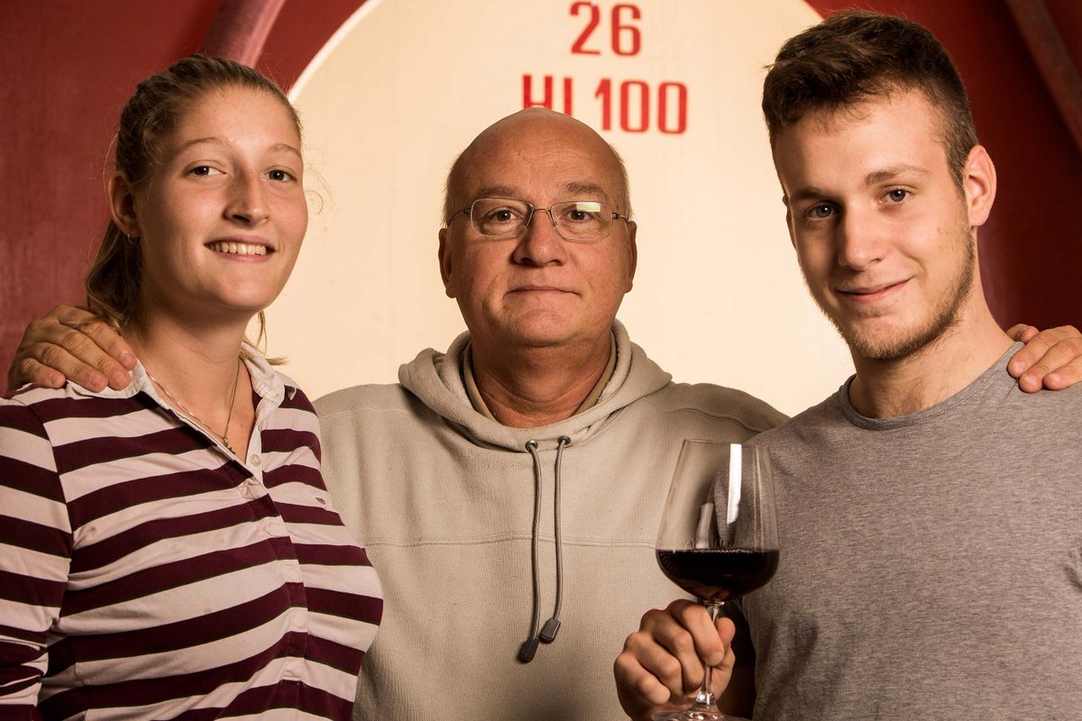 Grazie <a href="/BaroloLand/">BaroloLand</a> per aver raccontanto di noi e dei nostri vini sul vostro blog! Cheers! 🍷🍷➡️barololand.com/news/PoderiMar… #marcarini #poderimarcarini