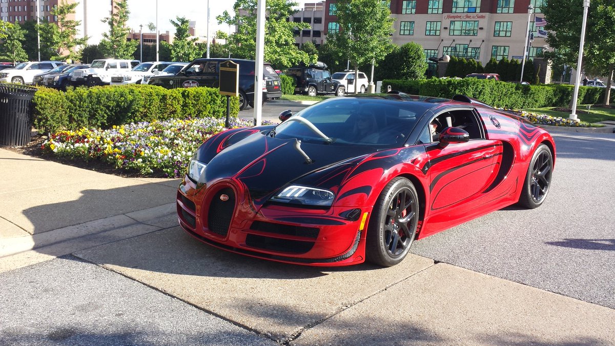 ROUSHIN84's tweet photo. The HellBug 
Exotic Cars Videos https://t.co/JO5GAzQYBK 
#bugatti #bugattiveyron #roushin84 #exoticcars #hellbug #autosexoticos #goldrushrally https://t.co/FPEaZGQPsV