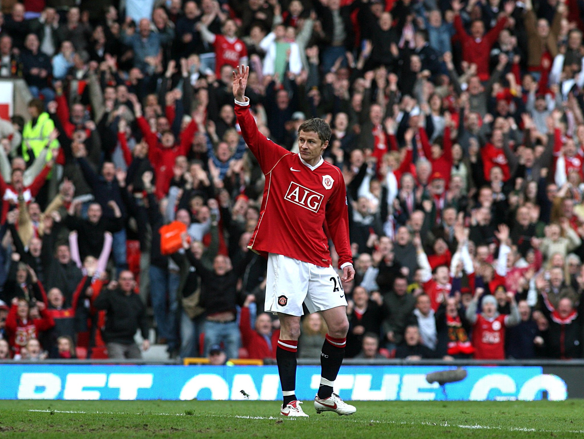 Happy birthday, Ole Gunnar Solskjaer! Has there ever been a better super-sub than him...?! 