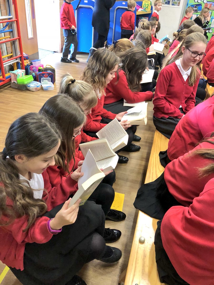 CherryGrovePS's tweet image. We are starting the term as we mean to go on! #readingassembly @WorldBookDayUK @Booktrust @booksfortopics @Literacy_Trust