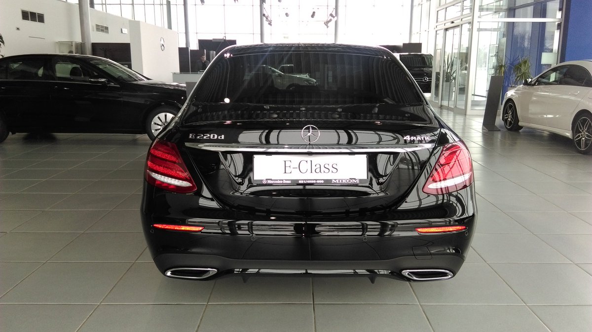 AutoKucaMikoM's tweet photo. Mercedes-Benz E220d 4MATIC AMG NIGHT Line u salonu AK MikoM
Kombinacija koja nikoga ne ostavlja ravnodušnim. https://t.co/C2ijzTc4aQ