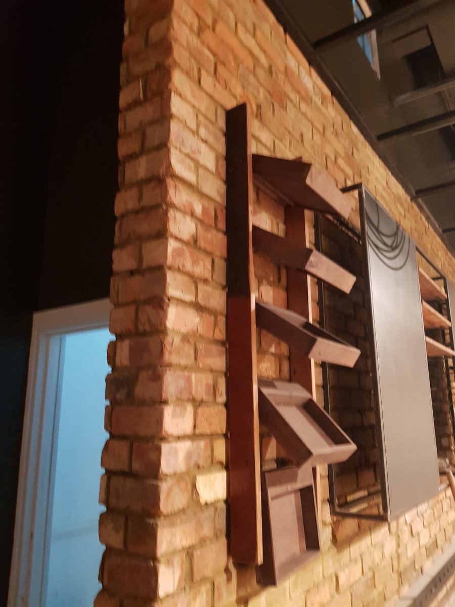 JacksonTiling's tweet image. the rustic look . Westfield shopping center / lush shop