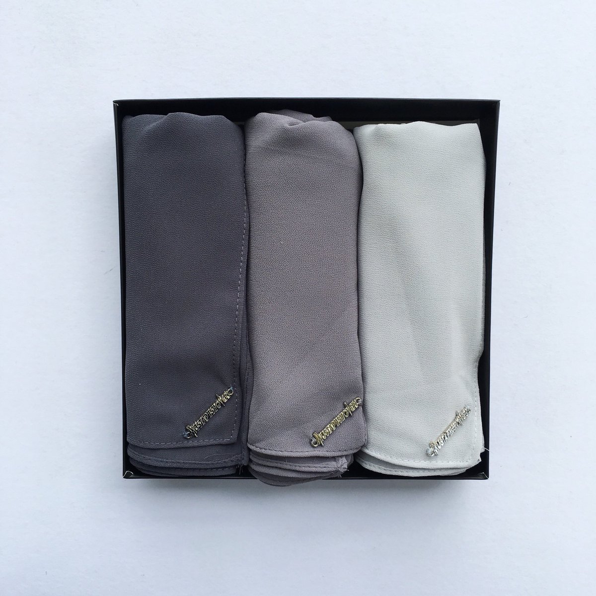 mustveri's tweet photo. Giveaway : 

• One Set Bawal Hanis Metal Charm.

RT &amp; Follow (Twitter &amp; Insta) kalau nak. ☺️ https://t.co/7GAWX9zn82