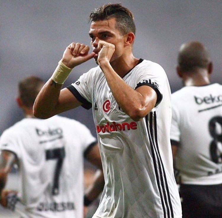 Bugün Kepler Pepe nin do um günü.
Nice ya lara Kepler  Happy Birthday 