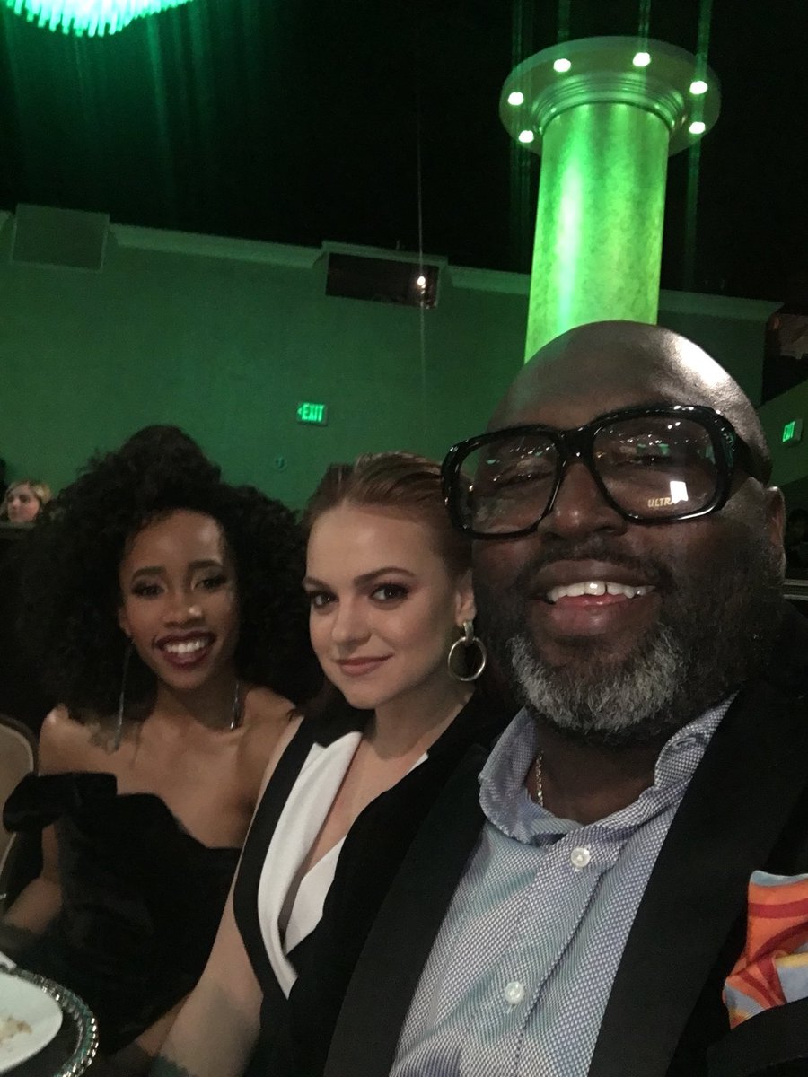 Kicking it <a href="/thequadbet/">TheQuadBET</a> table w/ my girls <a href="/MDeFraites/">Michelle DeFraites</a> <a href="/thezoerenee/">Zoe Renee</a> at the <a href="/ABFFHonors/">#ABFFHonors</a>. I’m a few drinks of Henny in so excuse my photos