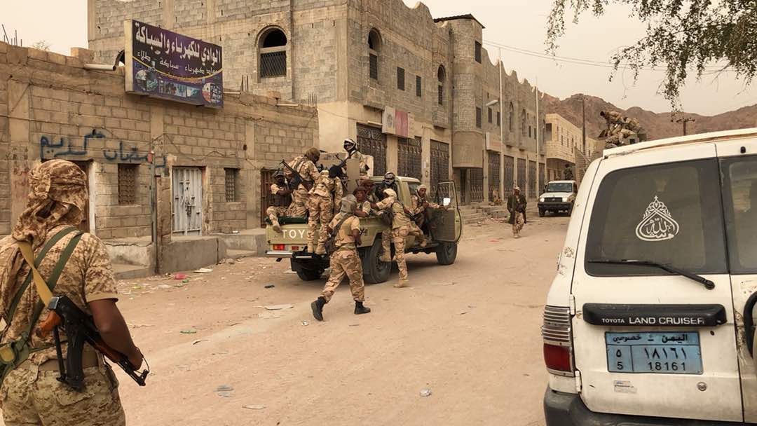 wamnews's tweet photo. صور | النخبة الشبوانية تبدأ #عملية_السيف_الحاسم بدعم من قواتنا المسلحة ضد تنظيم القاعدة في مديرية الصعيد.
#وام https://t.co/FoOgWQ8uTh