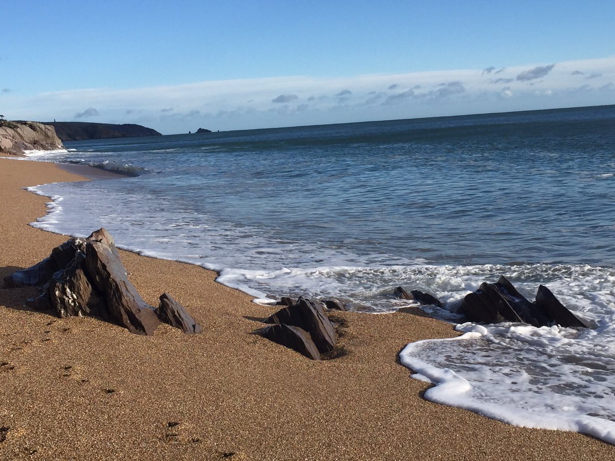 TheOldLibrary4's tweet photo. Beautiful walk from #stretegate to the #waterfall 

#devon #swcoastalpath https://t.co/LGJebQXMpo