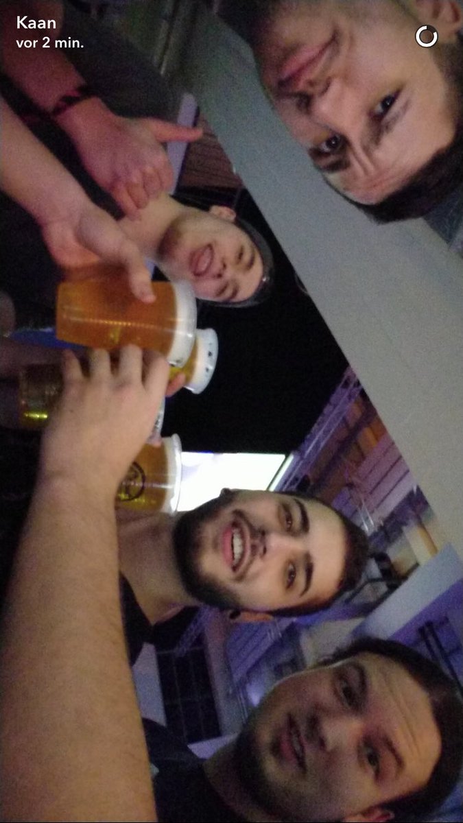DAV3Y_HOMBRE's tweet image. #eevent#burgdorf#beer#friends#goodtime