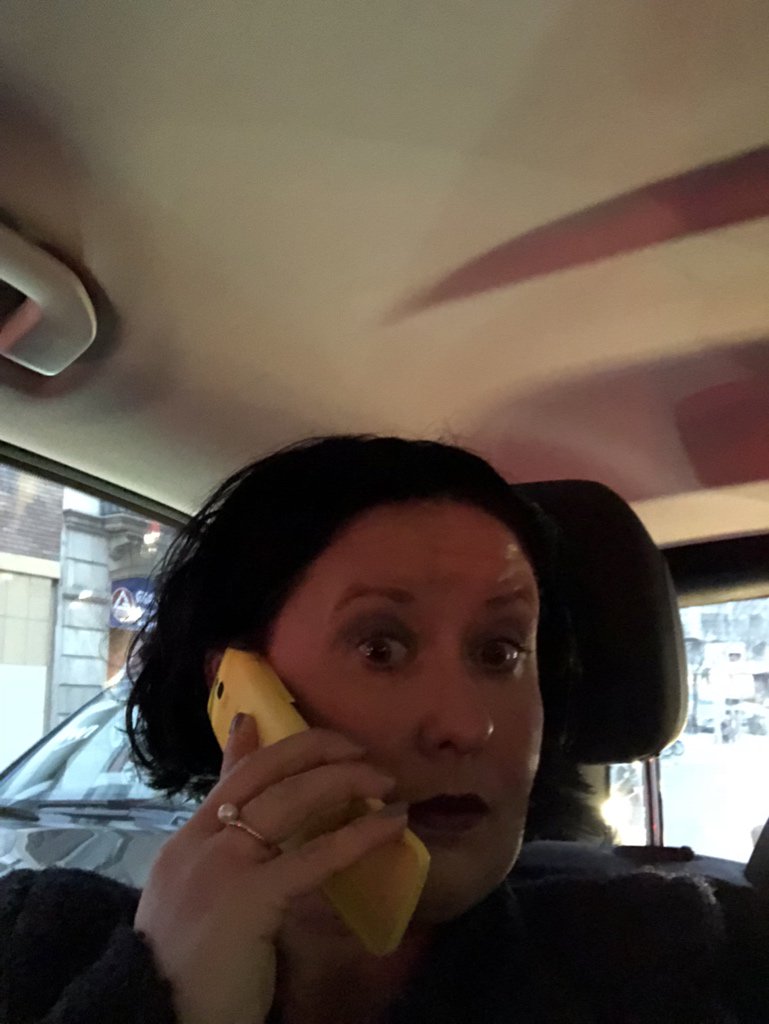 caro_milanesi's tweet photo. Intense call with #Morpheus this morning #Neo is not on 4G yet! #MatrixPhone #Nokia81104G https://t.co/aI5ztOb55p