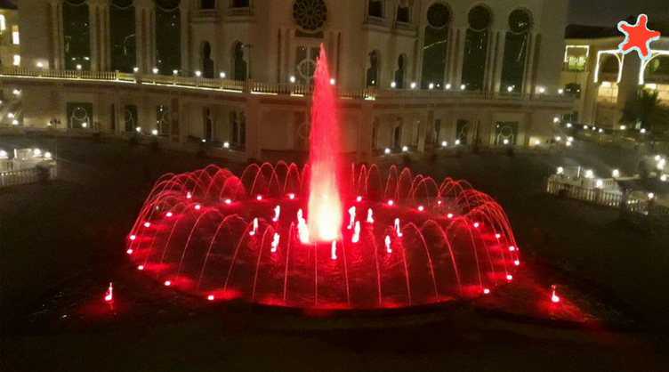 NewPoolSA's tweet image. لتحتفل بطريقتك مع إضاءة LED متعددة الألوان #نيو_بول #الرياض #مشروعنا #العيد_الوطني_الكويتي