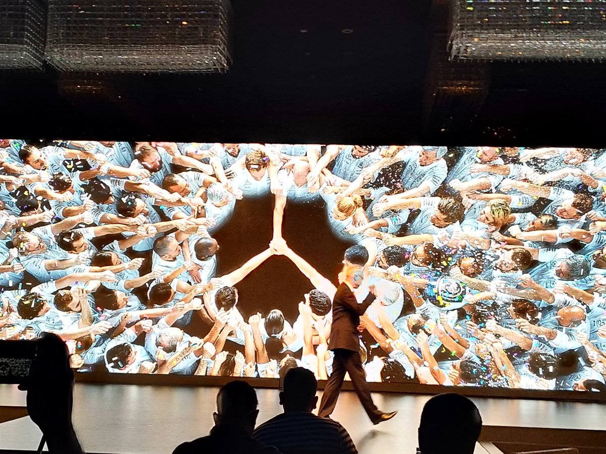 _vikramch's tweet photo. @MercedesBenzInd has sold more than 6,700 #SClass cars in India since first launch, says Roland Folger, at the #SClassLaunch in Delhi.
#MercedesBenz #MakeInIndia @MercedesBenz https://t.co/QDeGBUVLio
