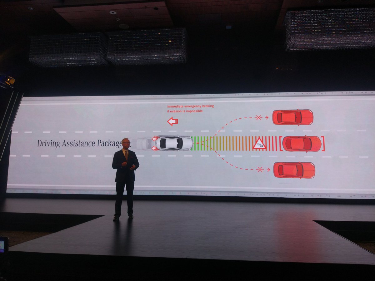 indiacom_auto's tweet photo. @MercedesBenzInd #SClass gets active steering assistance. The system keeps the car in the middle of lane at speeds upto 210 kmph. #LeadtheWorld #SClassLaunch #MercedesBenz https://t.co/eU6XbdZrRK