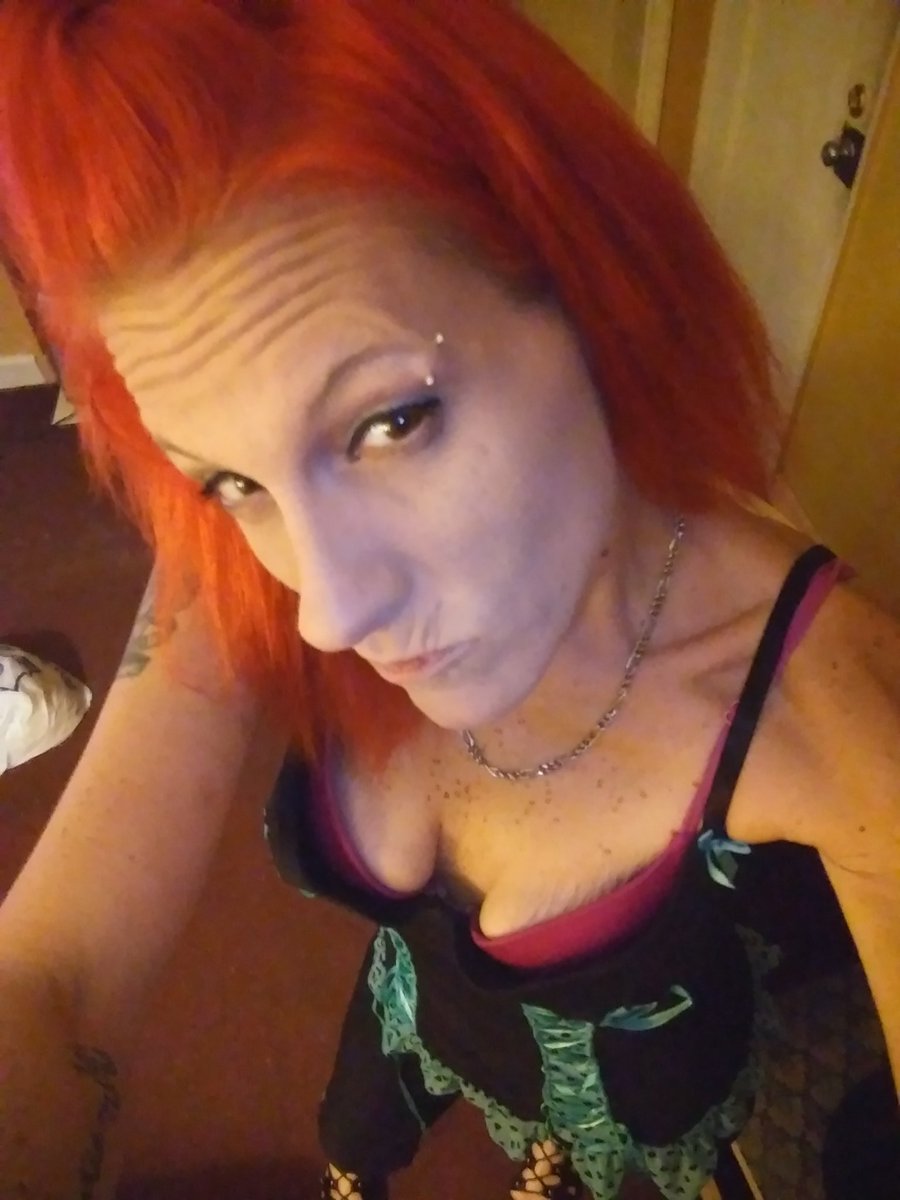Sexybrowneyez79's tweet photo. #LETSDOTHIS #WHOISDOWN #IMREADY https://t.co/KsR4M9iHA4