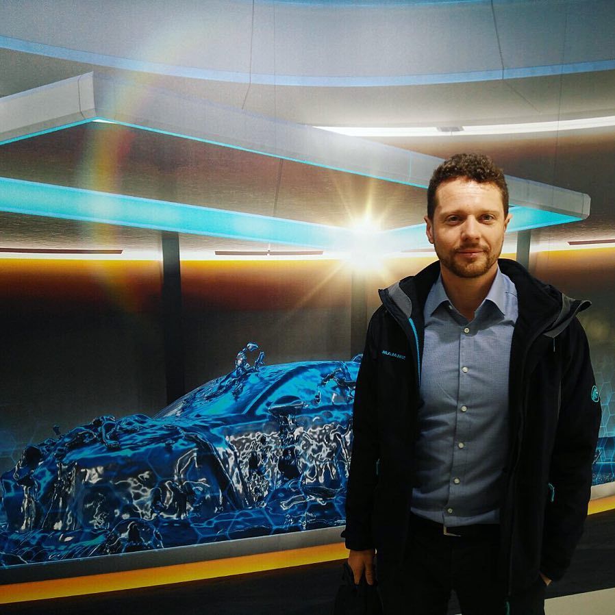 modeso_ch's tweet image. Meeting at one of our beloved industry clients - note that fancy #DieCasting visualization 🚗;) 
#iot #digitalsolutions #modeso