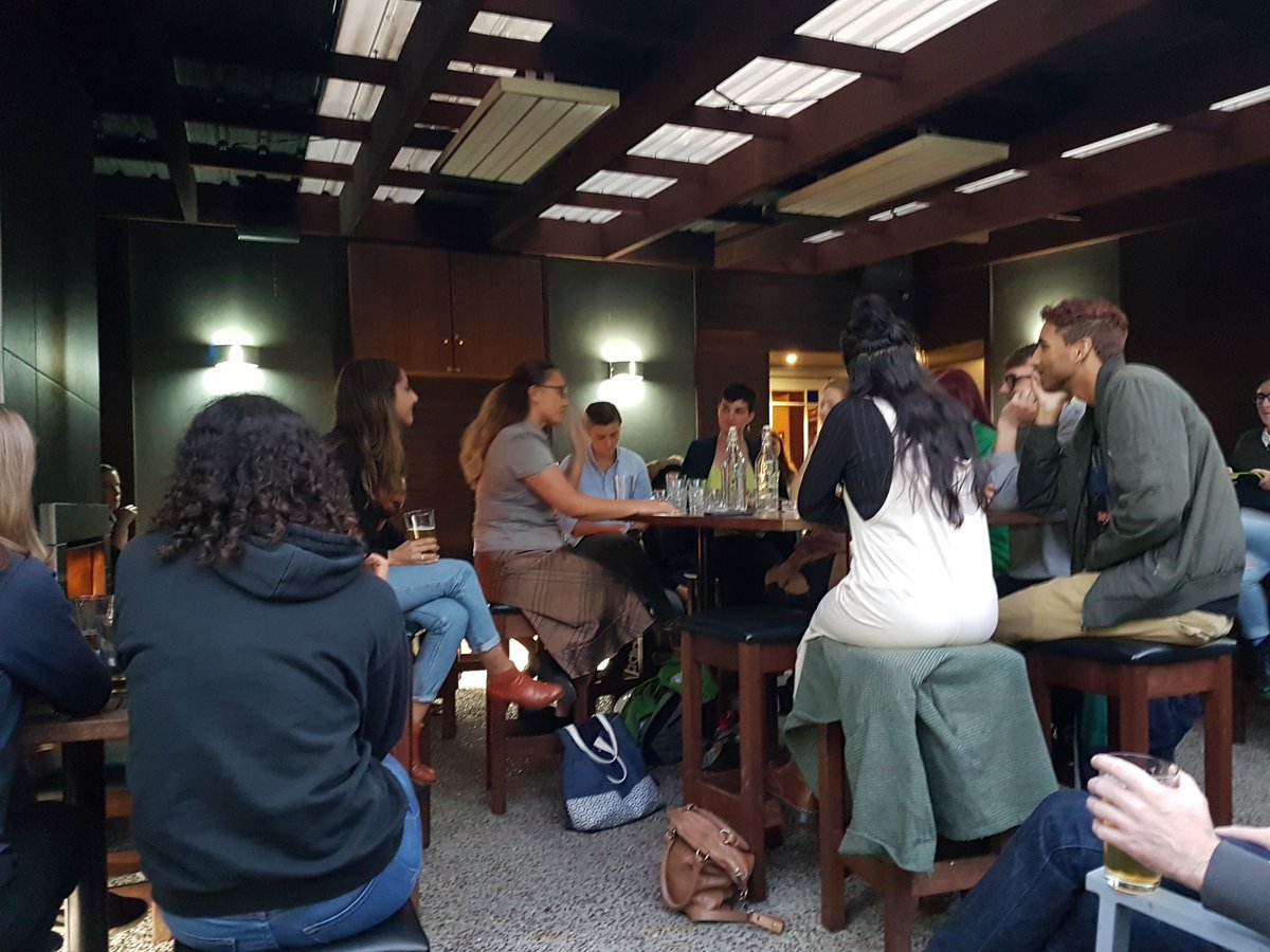 BrianBoruNZ's tweet photo. @MaramaDavidson and @golrizghahraman chatting with Otago's Campus Greens at a #greenparty #pintsnpolitics event at Eureka https://t.co/m2Zb0y221P