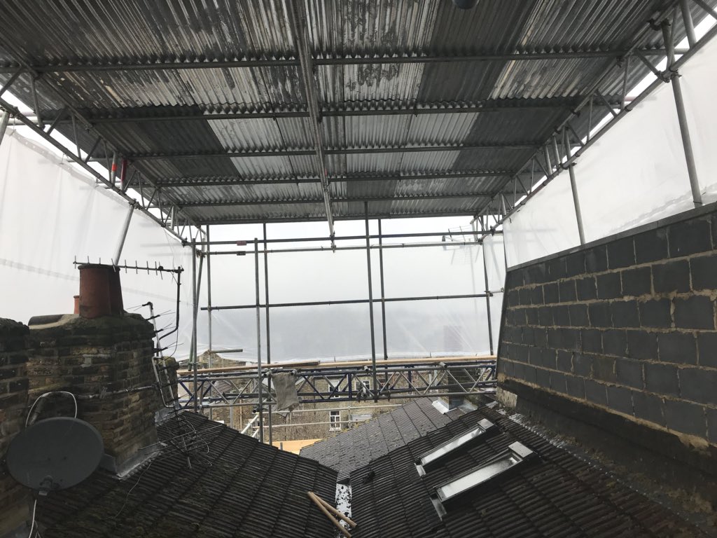 ASLScaff's tweet image. Big meetings for the ASL Scaffold Team today!! Time to go up in the world! Back to back jobs for the boys!! #scaffold #scafforce #erect #tinhat #front&amp;amp;back