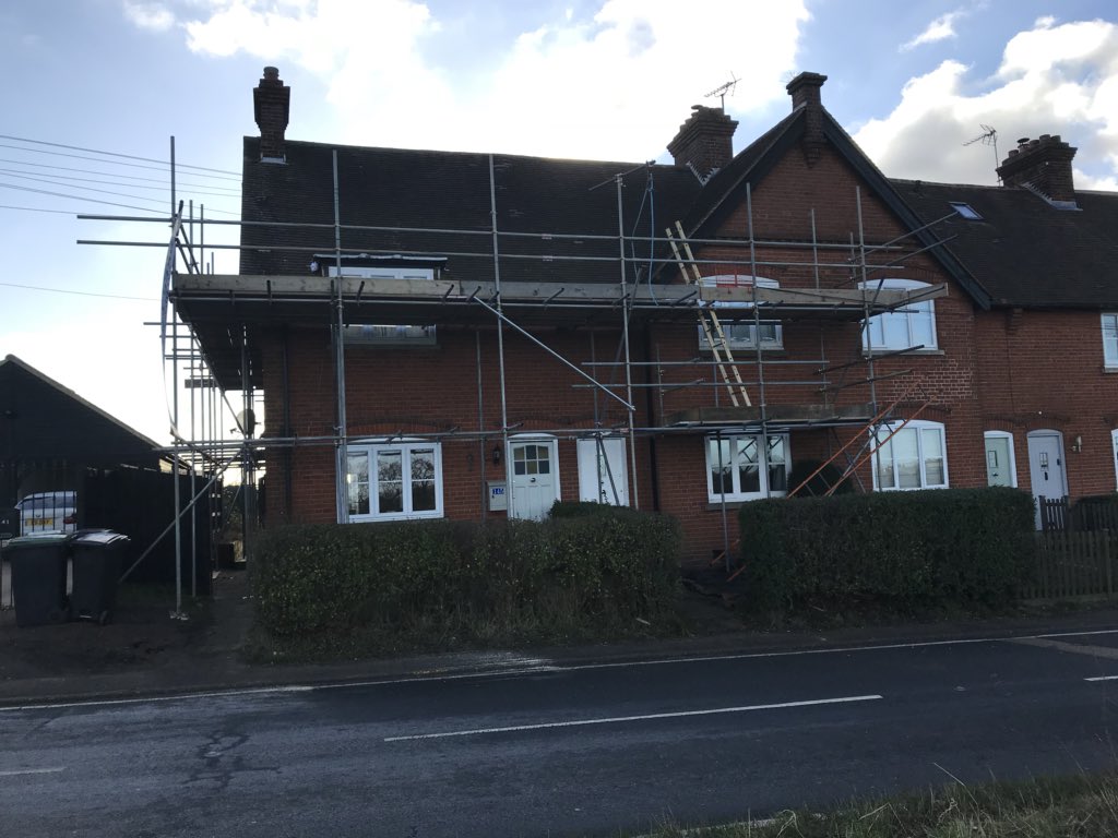 ASLScaff's tweet image. Big meetings for the ASL Scaffold Team today!! Time to go up in the world! Back to back jobs for the boys!! #scaffold #scafforce #erect #tinhat #front&amp;amp;back