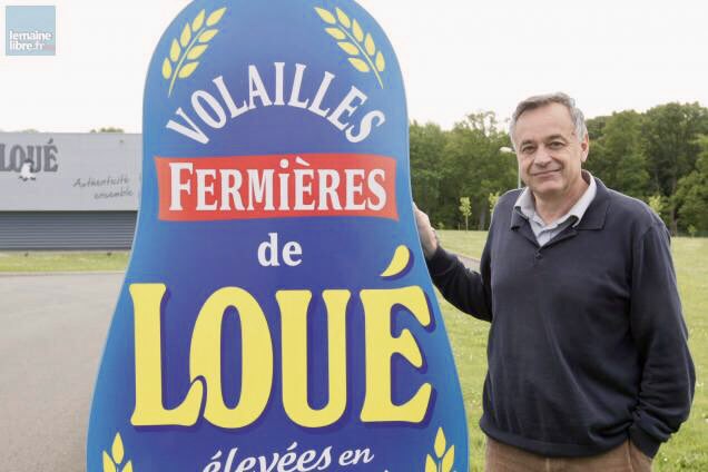 EnModeMacaron's tweet image. Nous devons nous battre contre cette FAKE NEWS!

1️⃣Un soi-disant inconnu offre une poule à Macron

2️⃣Une heure après, l’homme et la poule sont sur BFM pour dire du bien de Macron

3️⃣Un jour après, on découvre que cet homme, patron de Loué, est un partisan de Macron