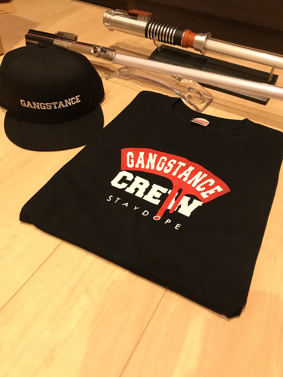 GIRA the SKYWALKERさんからTシャツが届きました😎
半袖で外出たいくらい嬉しい😆