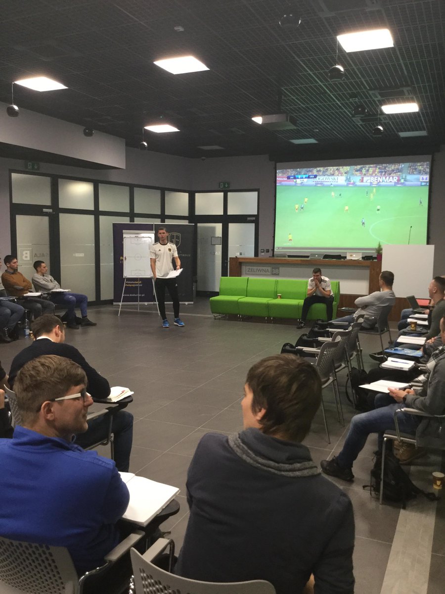 GTFpl's tweet photo. 🔝 Dziękujemy wszystkim uczestnikom za obecność na wczorajszym szkoleniu z Rozumienia Gry. Mamy przekonanie graniczące z pewnością, że pobudziliśmy was do dyskusji i zainspirowaliśmy do nowych wniosków 
#rozumieniegry
#ciągilogiczne
🔜 Warszawa 11.03 https://t.co/86lLTNqu1b https://t.co/y9AMQESOb6