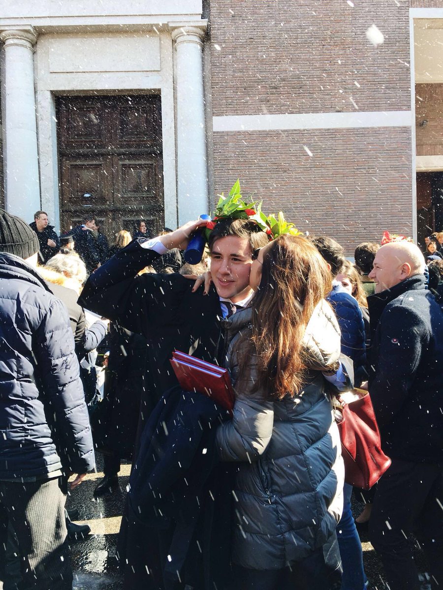 #laurea in #scienzepolitiche al Dott Manfredi Alemanno Rauti ! Quanta strada abbiamo fatto, te ed io insieme,  per arrivare a questo traguardo. Buon futuro #vitamia! Il bello deve ancora venire 😀💕