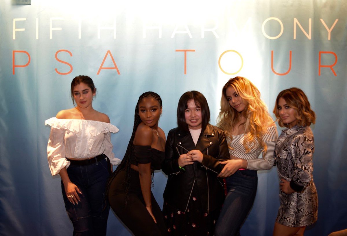 FOTO • Fifth Harmony no M&G da #PSATourOsaka. #2