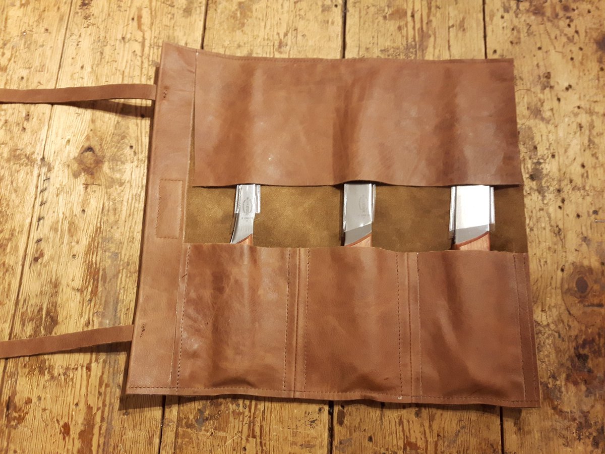 lrleather's tweet photo. Have a butcher's at this custom made personalised leather knife roll! #leatherwork #handmade #craftsmanship #personalised #bespoke #madeinsalisbury https://t.co/HFL6T626HJ
