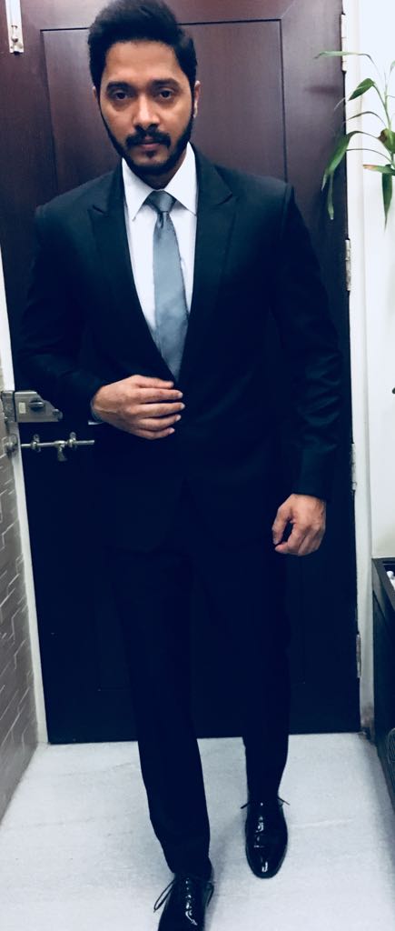 Ready to receive ET edge Maharashtra achievers award...