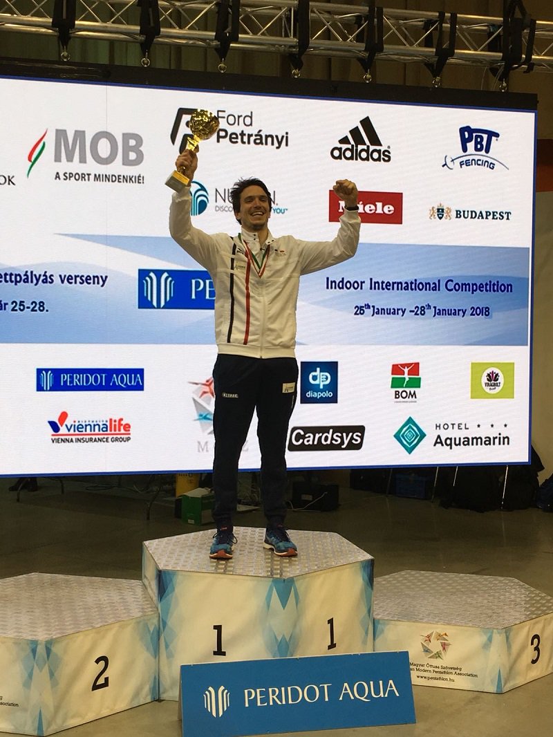 AvenirMutuelle's tweet photo. J-2 avant l'ouverture de la Coupe du monde de Pentathlon qui se tiendra au Caire. Nous souhaitons à notre champion @SimonCasse de bonnes préparations physiques et nous lui envoyons des ondes positives.
🇲🇫 🏆🏊‍♂️🚵‍♂️🏇🤺 #allezsimon #onycroit #uipm2018 https://t.co/OZLeftHwHL