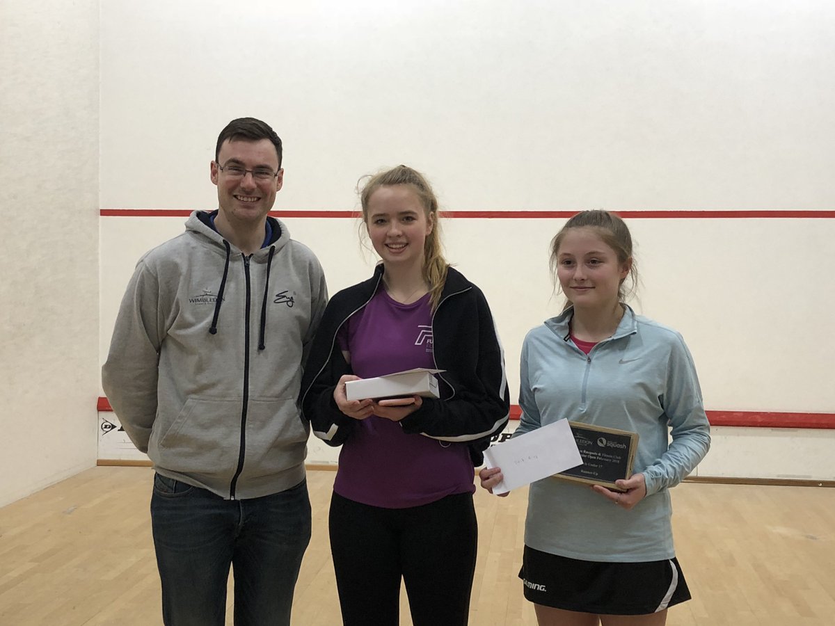 A record turn out of Middlesex Junior Wimbledon Junior Open this weekend  4 finalists across the categories.  BU15s winner Eliot Heywood with runner up James Carman, BU17s runner up Joe Dawson  and GU17s runner up Abi Wilkinson.  Well done to organisers Tina and Phil. #squash