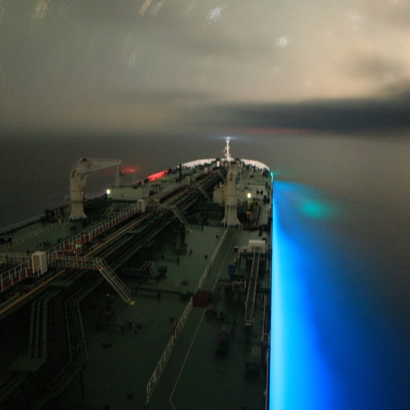bp_UK's tweet photo. Bio-luminescent brilliance 🔵 - this incredible display is a result of #dinoflagellates, a type of #plankton, emitting a flash of light. 📷 by @TomWW83 (using long exposure, south of Australia, on board British Century) #BPshipping https://t.co/bA3TmVSBfD