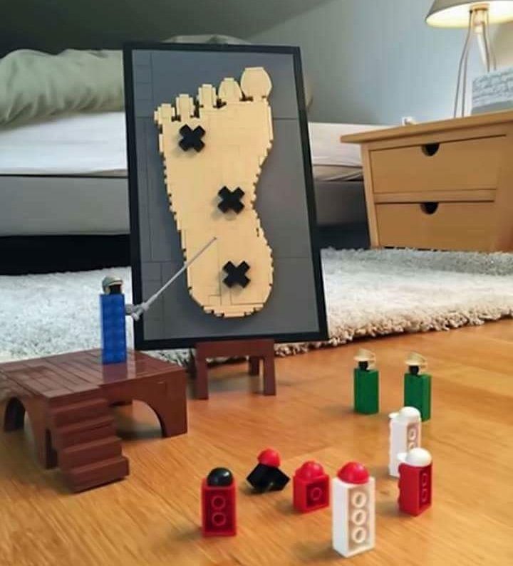 acomprarinfo's tweet photo. Cuando no estás en casa esto hacen los #lego #Diversion #Mexico #Venezuela #Argentina #Colombia #Peru #Ecuador https://t.co/2ajWX6D3OA