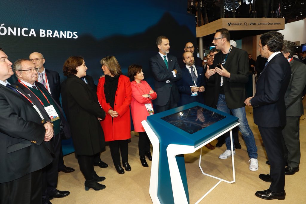 CasaReal's tweet photo. El Rey inaugura del "GSMA Mobile World Congress 2018" @GSMA @MWCapital https://t.co/5Q2pJc63wC https://t.co/q9YbhuveyB