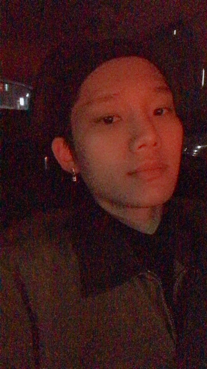 [윤동] 히처니랑 치킨먹어여지><