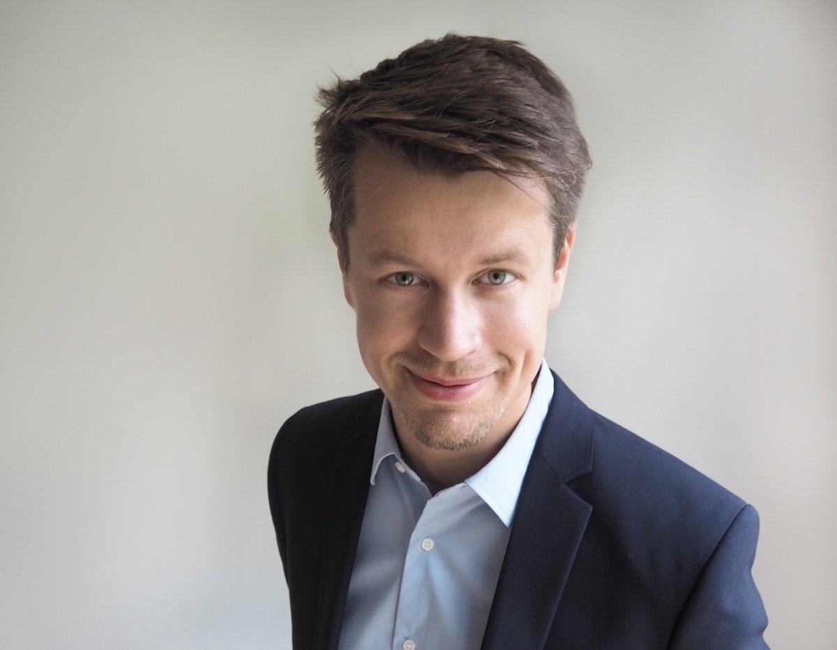 HorecaVL's tweet photo. Matthias De Caluwe is de nieuwe topman van Horeca Vlaanderen 
https://t.co/qiC1WFaxCQ https://t.co/3lujcDTpZI