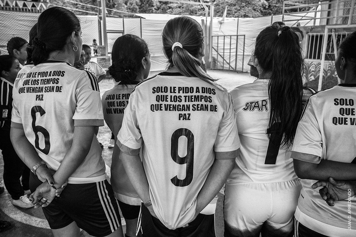 WorldPressPhoto's tweet photo. Check out the three #WPPh2018 nominees for the Sports category, stories by @arrejuan, Nikolai Linares Larsen &amp; Alain Schroeder (@ReportersAgency). See the full gallery: https://t.co/BeVmEWkwsd https://t.co/AWCIFwn7Tw
