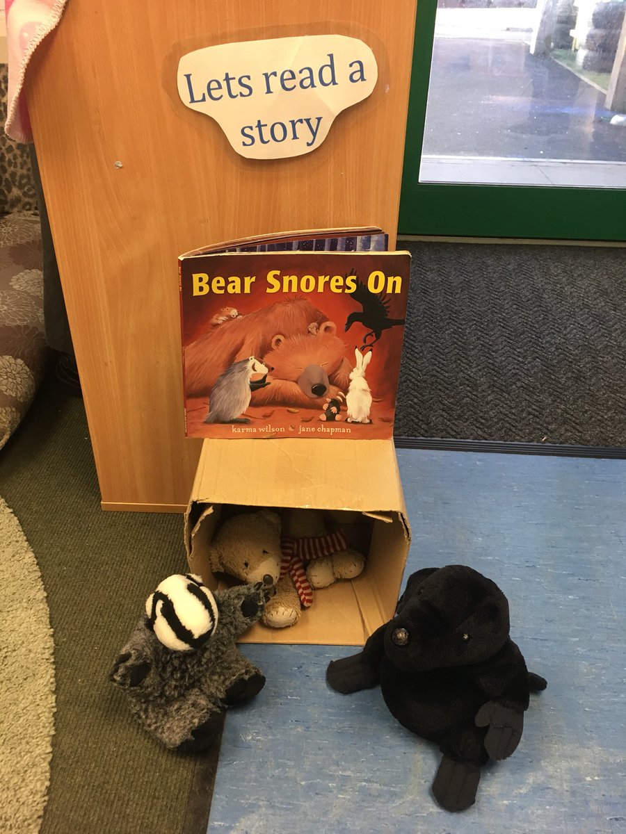 porticowestend's tweet photo. Children love looking at books in their story boat. We also have various props in the different provision areas for children to use as they read their favourite stories. #TellAFairyTaleDay @NDNAtalk @Portico_Nursery https://t.co/6YqmRL4Srq