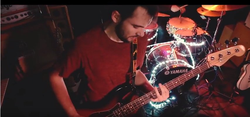 Esta semana en #PlayMyDistrito by #DistritoUve no te pierdas al #videoclip de <a href="/TPR_band/">ProvisionalReference</a> y su tema "ACE": youtube.com/watch?v=EO10dA… El #Rock lisérgico se entremezcla con planteamientos del #RockAlternativo de esencia contemporánea, perfecto para coger el lunes con buen ritmo