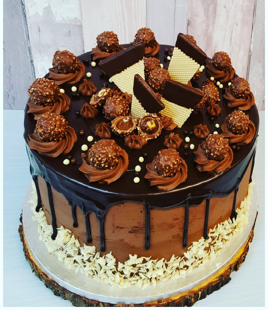familycakesldn tweet picture