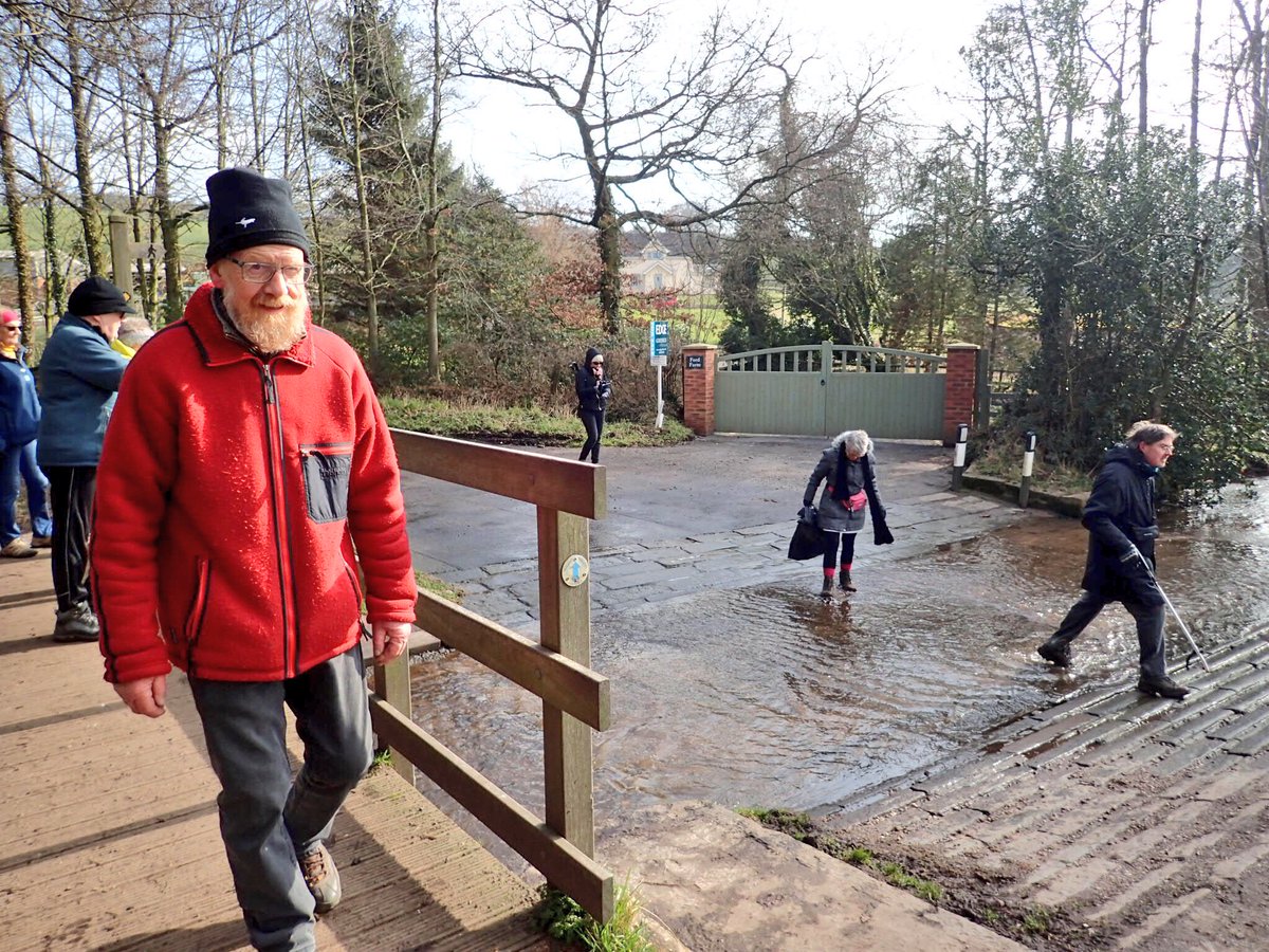 HNEscapes's tweet photo. Our #Country #Walk at #Barlaston Downs last Friday.

Did some litter picking too - our bit for ‘Care of the Planet’.

We’re #Canal #Walking in #Staffordshire this Friday for our #NatterInNature.

#WalkieTalkie #nature #wellbeing @ForestofHearts @nationaltrust @CanalRiverTrust https://t.co/v2wna3Ccq8