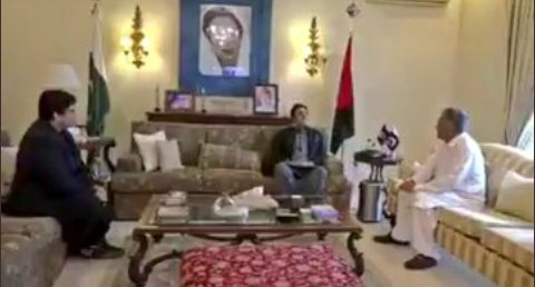 NEWS_BILAWAL's tweet photo. Former Federal Minister & #PPP KP leader #Najmuddin Khan called on Chairman #PPP_BBhuttoZardari discussed about political situation and membership drive at #Bilawalhouse khi
#MediaCell_TeamBilawal https://t.co/gJY5wfOKJZ