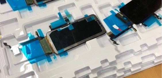 NilsHendrikWelk's tweet image. Bilder zeigen mutmaßliches iPhone X Plus Display von LG dlvr.it/QHsvJv #iTutorial