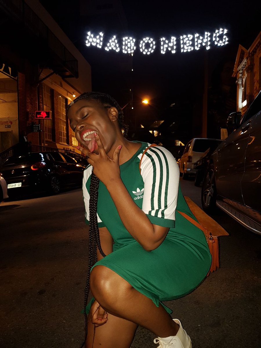 lung_STAR_'s tweet photo. #MemeLoading @adidasZA  colour me Green😍 https://t.co/oSbn9sprdY
