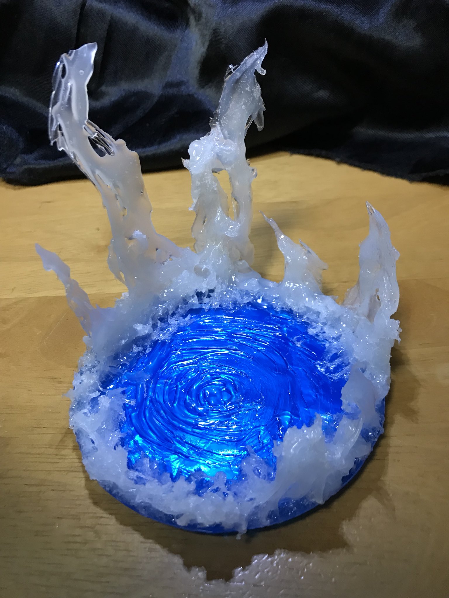 なか Sur Twitter ダイソーのグルーガンとppシートでフィギュア用のエフェクト台座を自作中 なか Sur Twitter ダイソーのグルーガンとppシートでフィギュア用のエフェクト台座を自作中