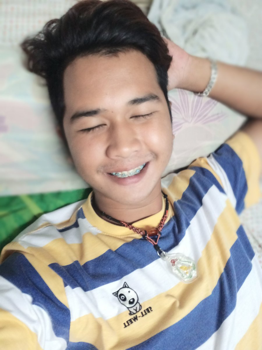 kitzii1140's tweet photo. ปกติแล้ว เป็นคนยิ้มยาก แต่ถ้าเธอน่ารักมากๆ 
เราก็จะยิ้มให้ #ให้เรายิ้มไหม 😘😄💎
.
-------------------
IG : iii_petch 💎💖 https://t.co/fcv5UIl5j6