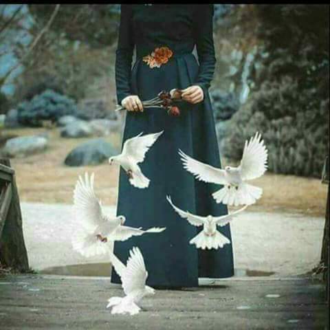 اللهم اجعلنا خفيفين النفس لانؤذي أحداً وطيبين اللسان لا نجرح أحداً وذكرى طيبة لكل من عرفنا واجعلنا مثل غيمة مرت ثم روت ثم ولت ثم أنبتت نباتا طيبا وعم خيرها للجميع
#الأسطورة
#رمال_الحرفGp
#قروب_الجاسر_للدعم
#عطور_الأقلام
#حروف_الجنتين
#مـلاذ_الـروح